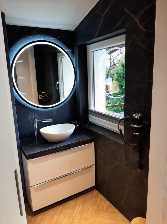 Apartament Willa Pod Sosnami Zator Przeciszow Eksteriør billede